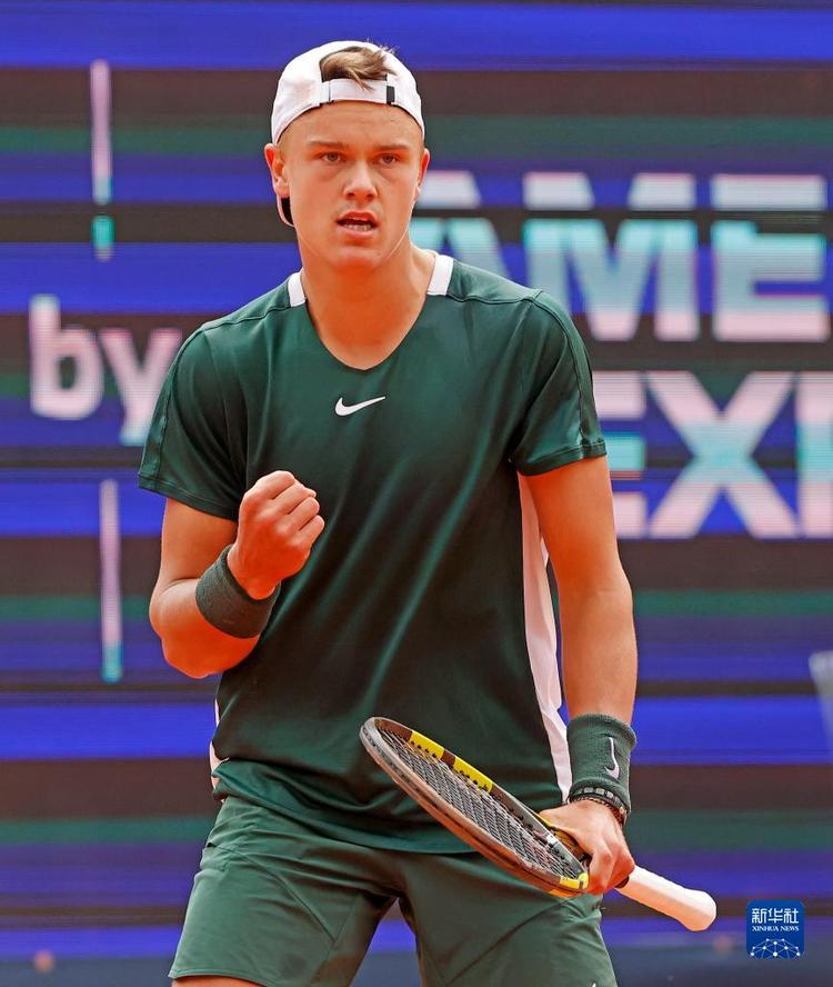 年首次夺得 年首次夺得