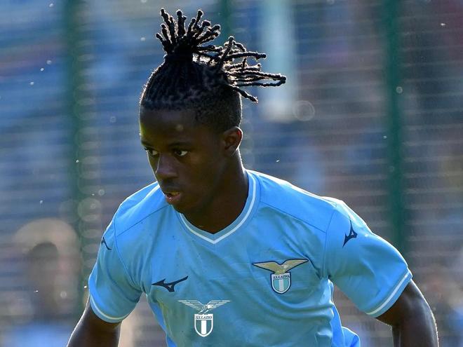 曼城目前仅 曼城目前仅